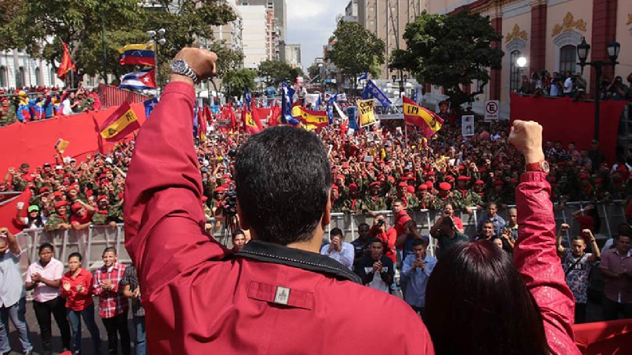 Comunistas estadounidenses junto a Venezuela y Cu