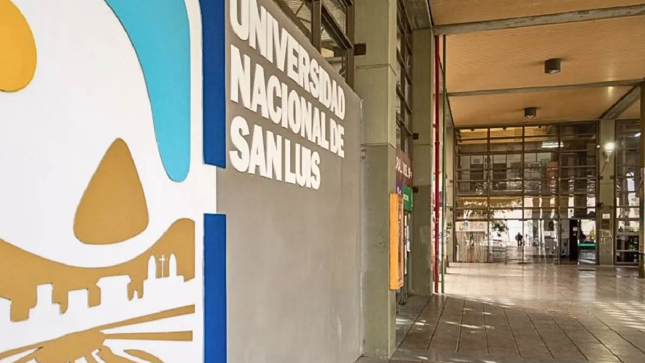 Censura y negacionismo en la Universidad de San Luis